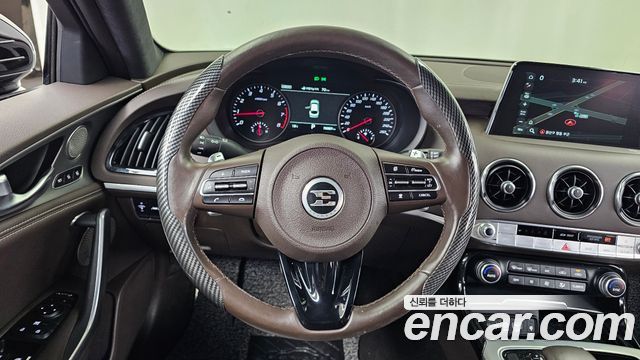 Kia Stinger 2019 — photo 19