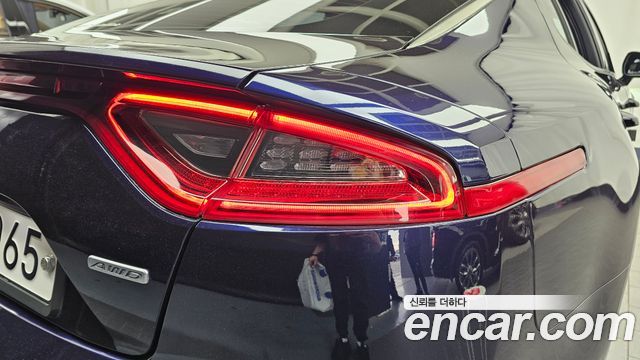 Kia Stinger 2019 — photo 9