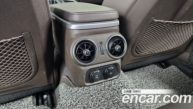 Kia Stinger 2019 — photo 31