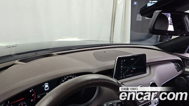 Kia Stinger 2019 — photo 33