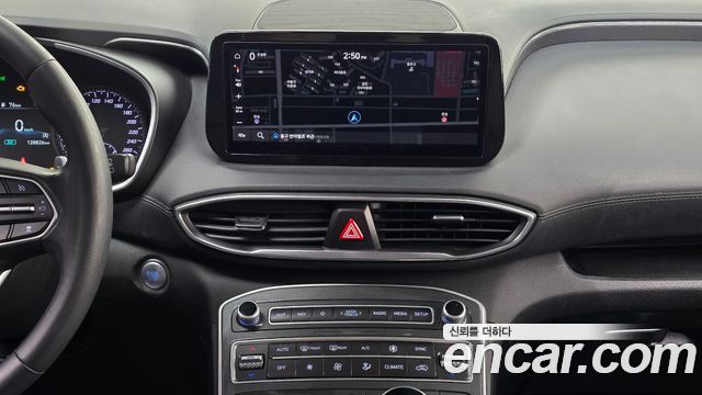 Hyundai Santafe 2021 — photo 24