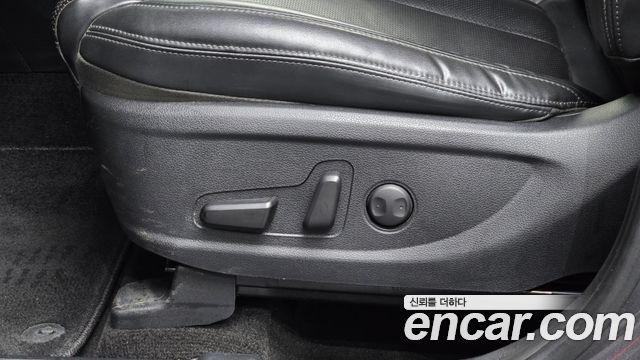 Hyundai Santafe 2021 — photo 25
