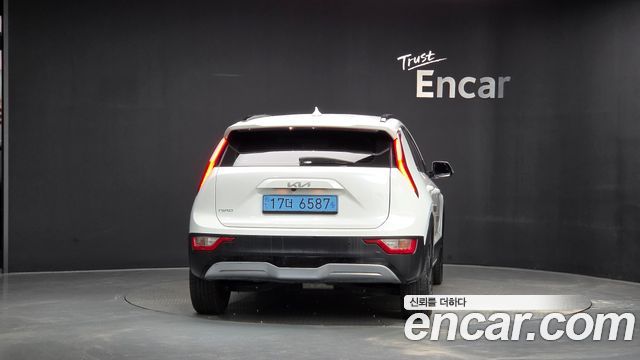Kia Niro 2023 — photo 4