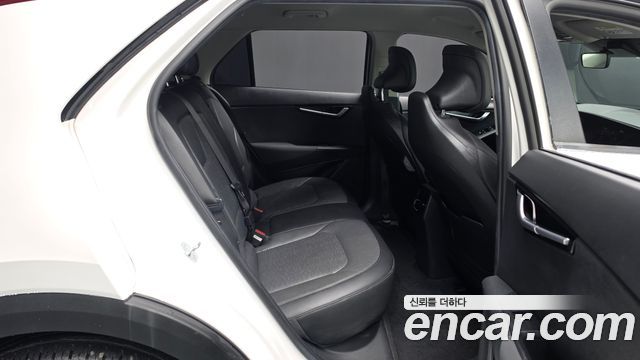Kia Niro 2023 — photo 11