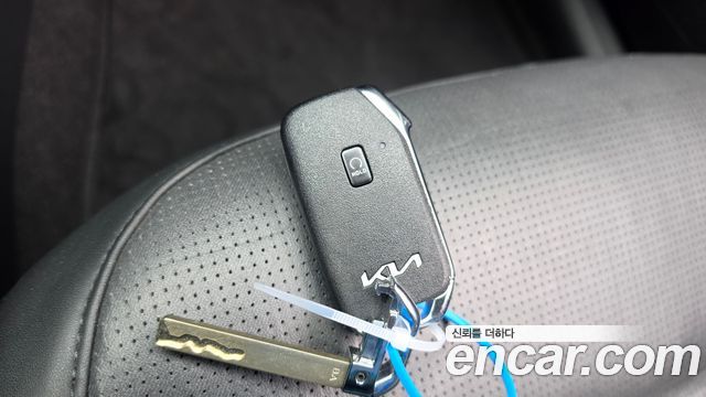 Kia Niro 2023 — photo 19