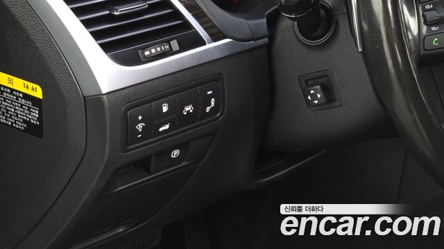 Genesis G80 2019 — photo 15