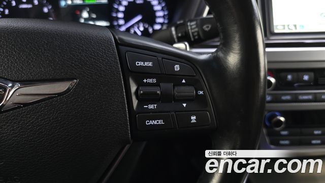 Genesis G80 2019 — photo 18