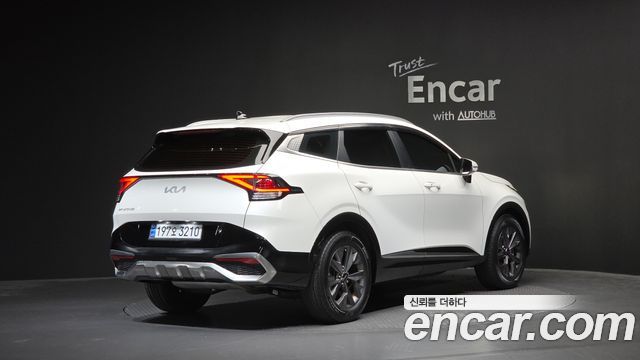 Kia Sportage 2022 — photo 2