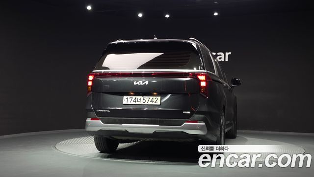 Kia Canival 2025 — photo 4