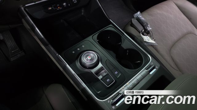 Kia Canival 2025 — photo 9