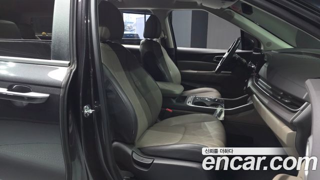 Kia Canival 2025 — photo 11