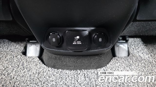 Hyundai Santafe 2019 — photo 19