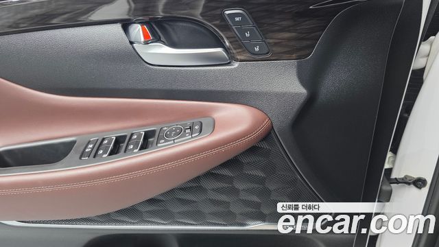 Hyundai Santafe 2019 — photo 26