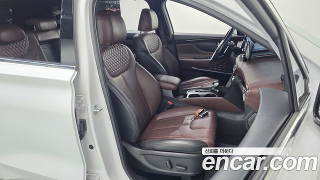 Hyundai Santafe 2019 — photo 16