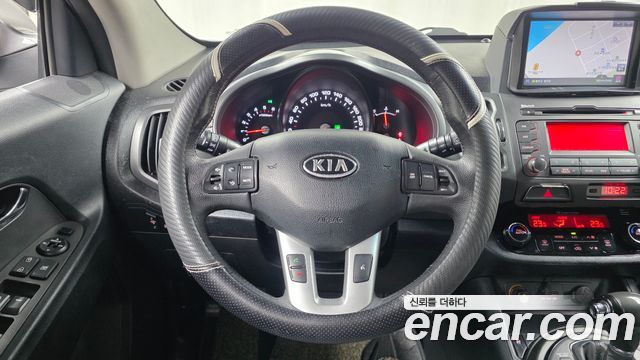 Kia Sportage 2012 — photo 13