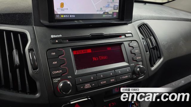 Kia Sportage 2012 — photo 15