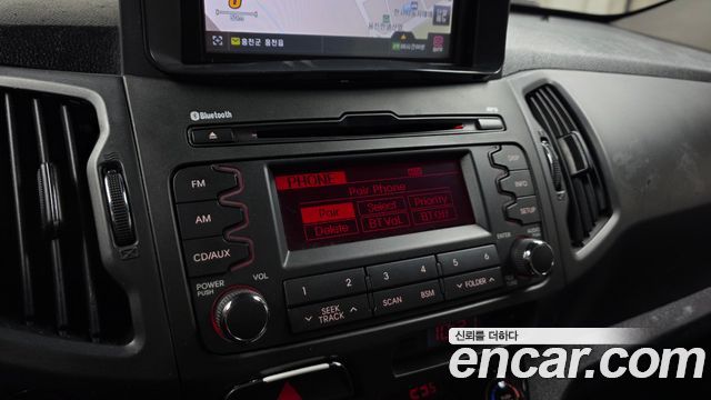 Kia Sportage 2012 — photo 16