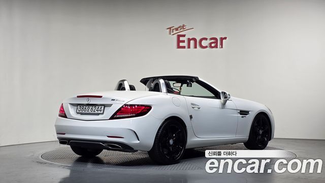 Mercedes-Benz SLC-Class 2017 — photo 2