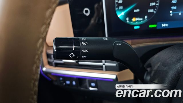 Hyundai Santafe 2024 — photo 30
