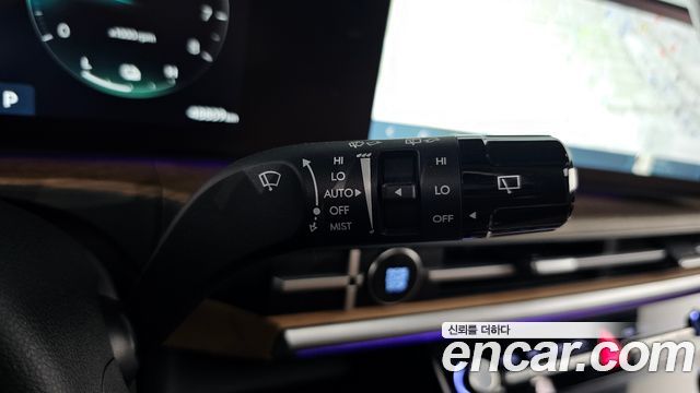 Hyundai Santafe 2024 — photo 32