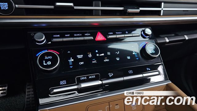 Hyundai Santafe 2024 — photo 35