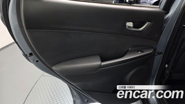Hyundai Kona 2018 — photo 15