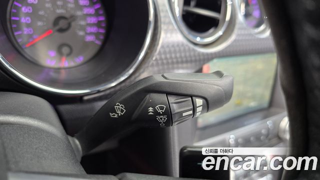 Ford Mustang 2017 — photo 19