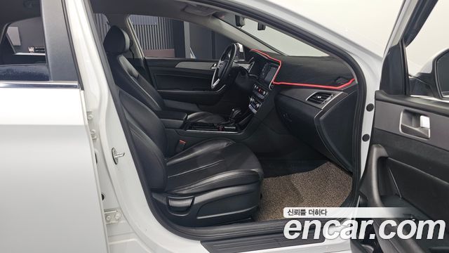 Hyundai Sonata 2019 — photo 16
