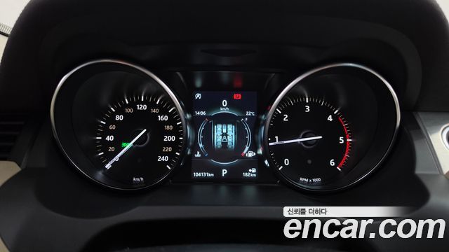 Land Rover Range Rover Evoque 2019 — photo 11