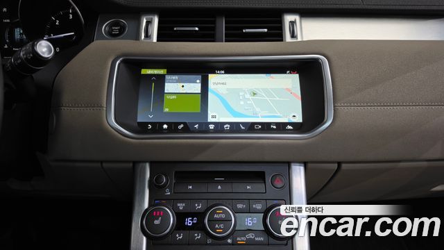 Land Rover Range Rover Evoque 2019 — photo 19