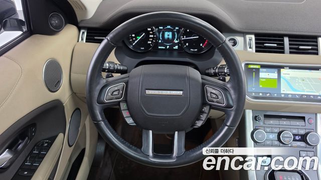 Land Rover Range Rover Evoque 2019 — photo 20