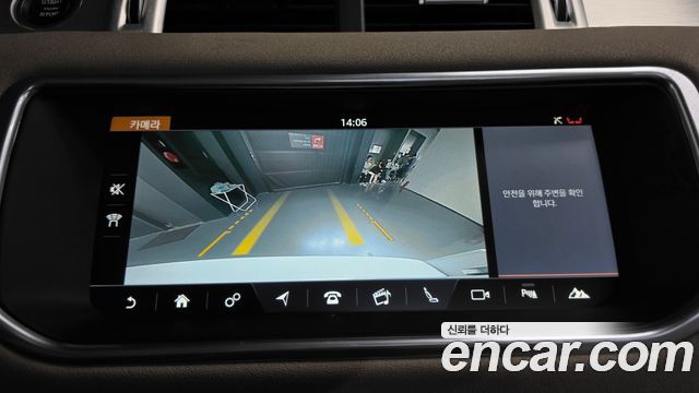 Land Rover Range Rover Evoque 2019 — photo 21