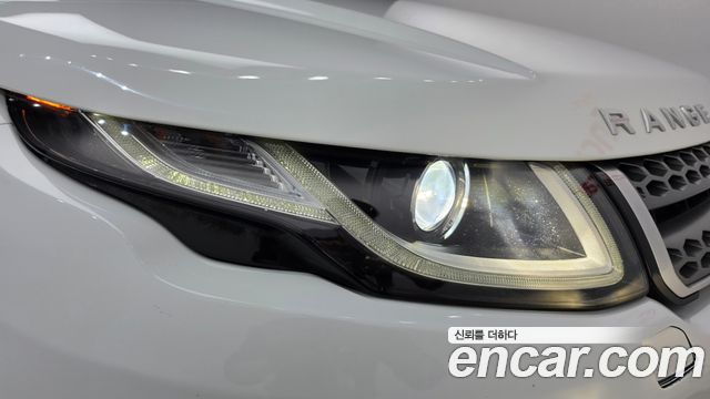 Land Rover Range Rover Evoque 2019 — photo 8
