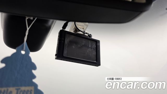 Land Rover Range Rover Evoque 2019 — photo 27