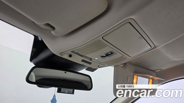 Land Rover Range Rover Evoque 2019 — photo 28