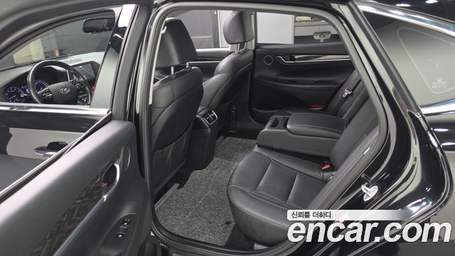 Hyundai Grandeur 2018 — photo 11