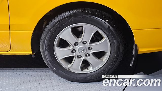Hyundai Starex 2021 — photo 7