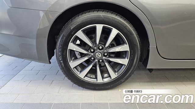 Nissan Altima 2017 — photo 5