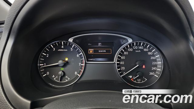 Nissan Altima 2017 — photo 8