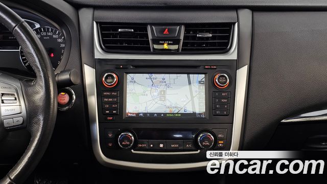 Nissan Altima 2017 — photo 14