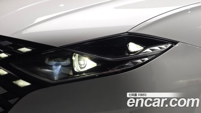 Hyundai Grandeur 2022 — photo 8