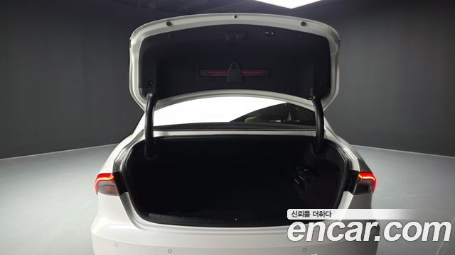 Hyundai Grandeur 2022 — photo 36
