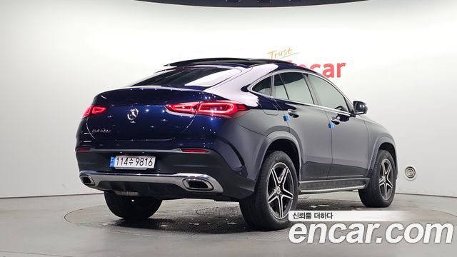 Mercedes-Benz GLE-Class 2021 — photo 2