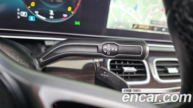 Mercedes-Benz GLE-Class 2021 — photo 12
