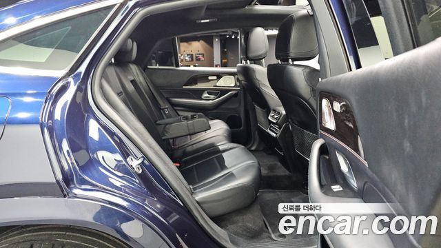 Mercedes-Benz GLE-Class 2021 — photo 18
