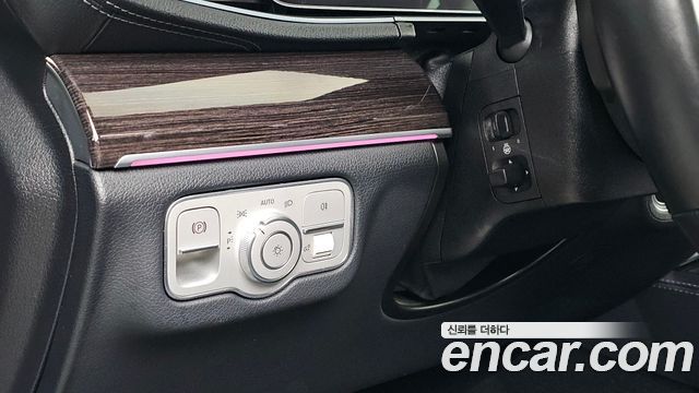 Mercedes-Benz GLE-Class 2021 — photo 20