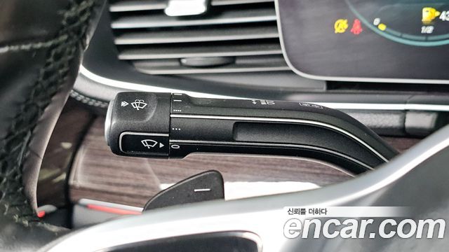 Mercedes-Benz GLE-Class 2021 — photo 21