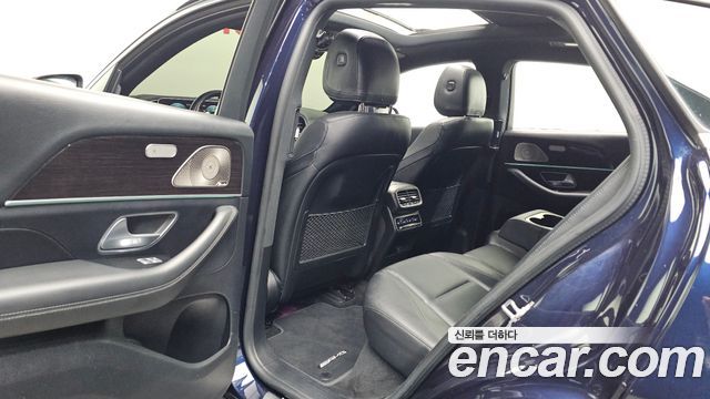 Mercedes-Benz GLE-Class 2021 — photo 16