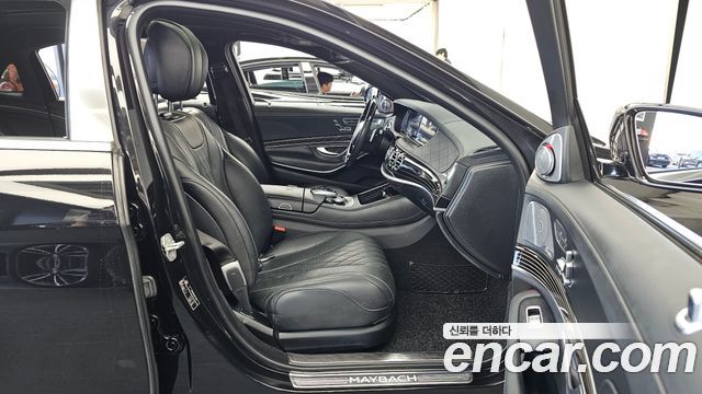 Mercedes-Benz S-Class 2017 — photo 11