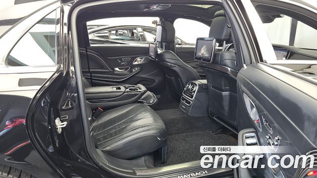 Mercedes-Benz S-Class 2017 — photo 12